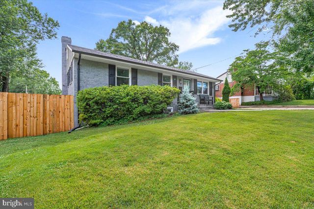 4610 COACHWAY DR, Rockville, MD 20852