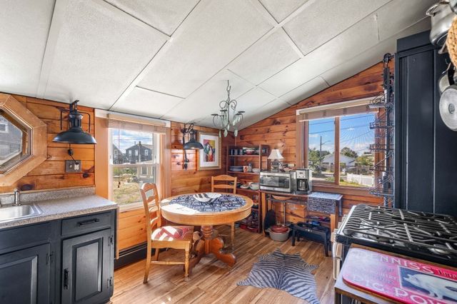 1 Barker Street, Newburyport, MA 01950