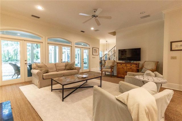 5 St Charles Place, Daphne, AL 36526