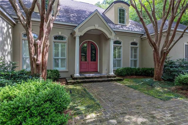 5 St Charles Place, Daphne, AL 36526