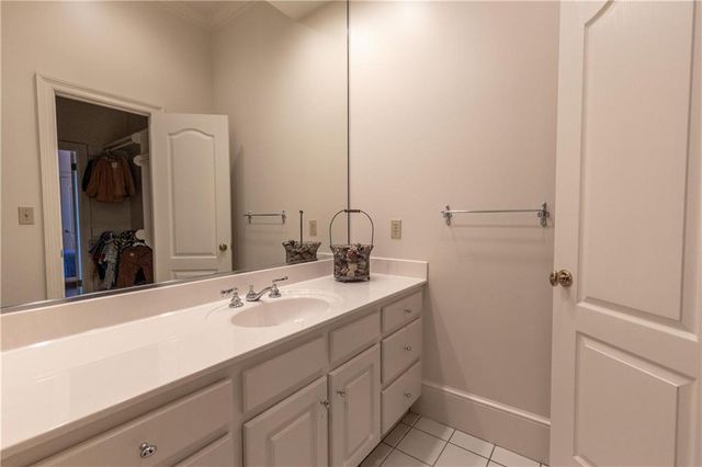 5 St Charles Place, Daphne, AL 36526