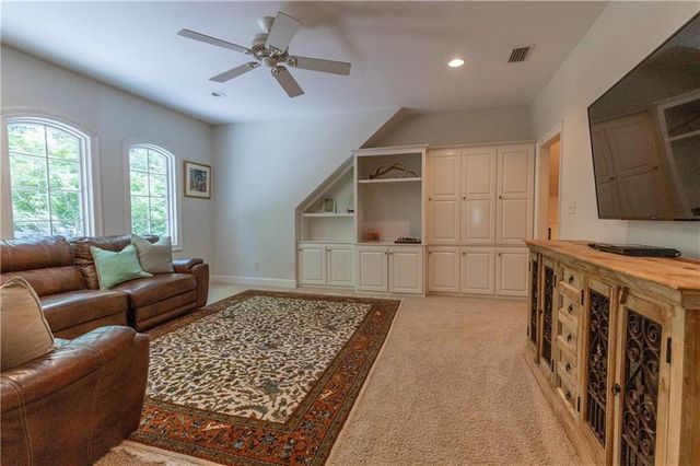 5 St Charles Place, Daphne, AL 36526