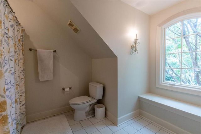 5 St Charles Place, Daphne, AL 36526