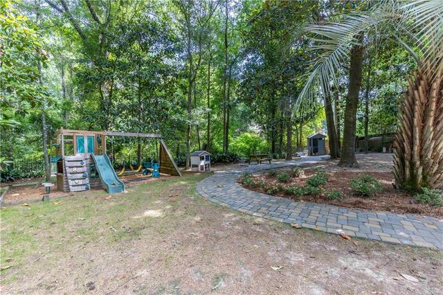 5 St Charles Place, Daphne, AL 36526