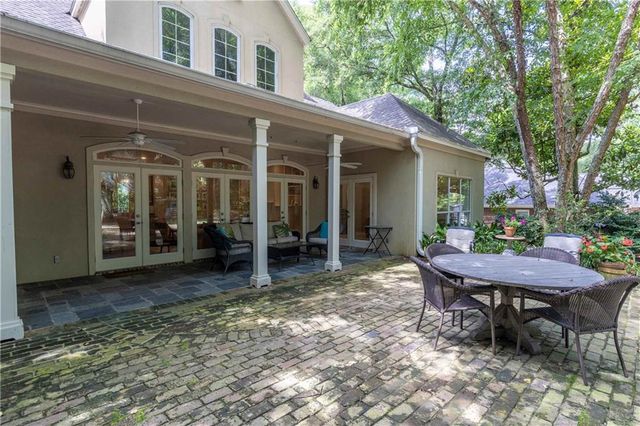 5 St Charles Place, Daphne, AL 36526