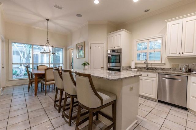 5 St Charles Place, Daphne, AL 36526