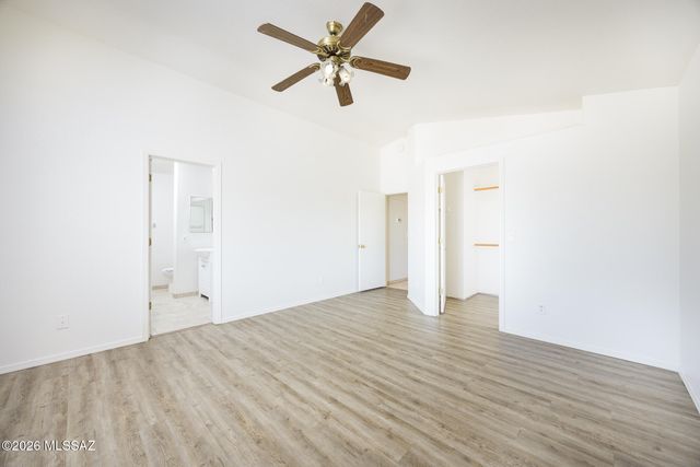 8684 N Sayante Way, Tucson, AZ 85743