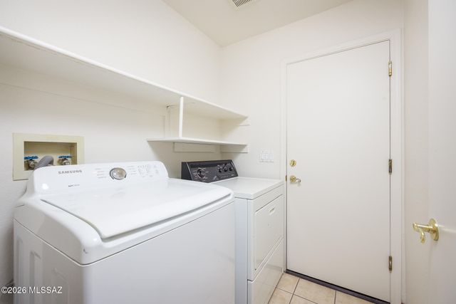 8684 N Sayante Way, Tucson, AZ 85743