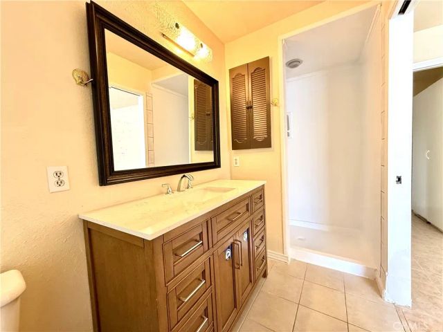 1946 Dawson Avenue, Signal Hill, CA 90755