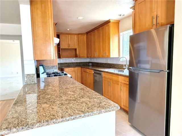 1946 Dawson Avenue, Signal Hill, CA 90755