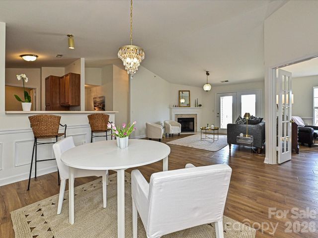 11873 Ridgeway Park Drive, Charlotte, NC 28277