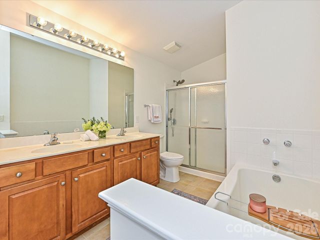 11873 Ridgeway Park Drive, Charlotte, NC 28277