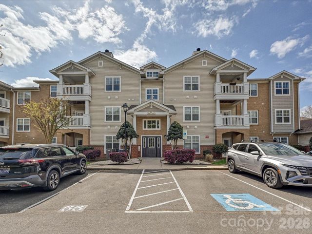 11873 Ridgeway Park Drive, Charlotte, NC 28277