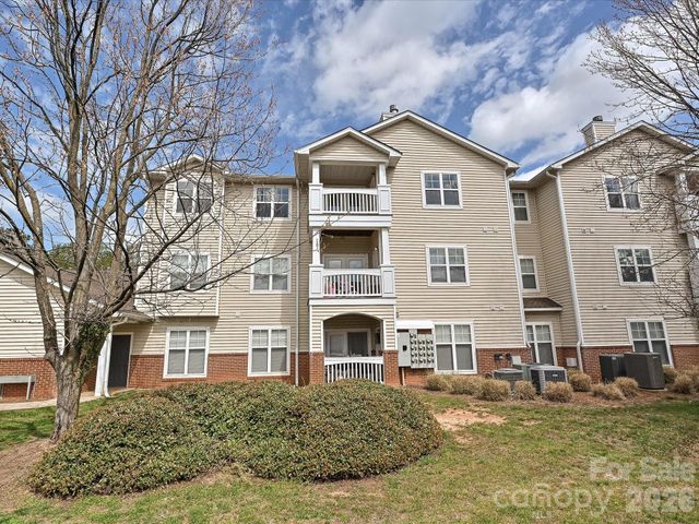 11873 Ridgeway Park Drive, Charlotte, NC 28277