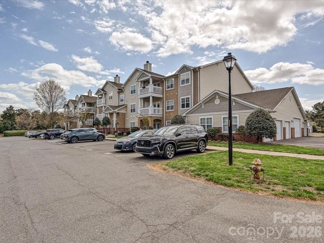 11873 Ridgeway Park Drive, Charlotte, NC 28277