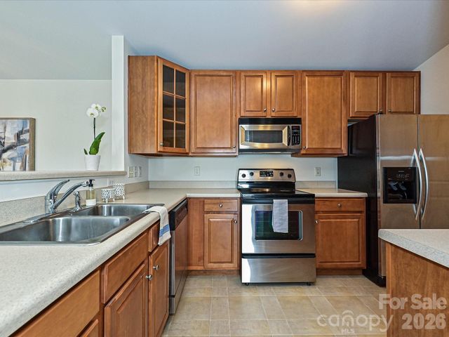 11873 Ridgeway Park Drive, Charlotte, NC 28277