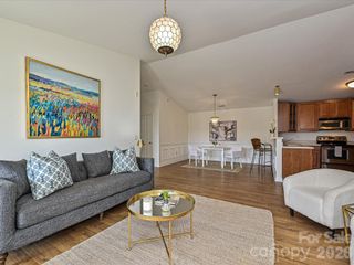 11873 Ridgeway Park Drive, Charlotte, NC 28277