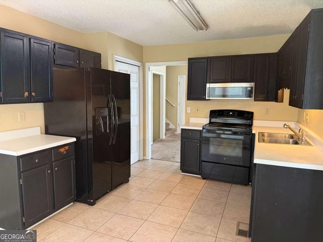 2995 Chesilhurst Court, Powder Springs, GA 30127