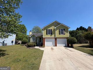 2995 Chesilhurst Court, Powder Springs, GA 30127