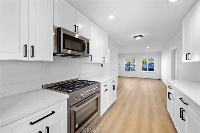 130 Lexington, Costa Mesa, CA 92626