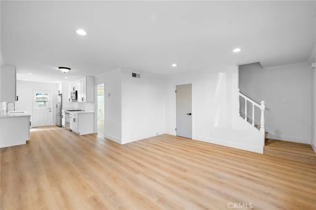 130 Lexington, Costa Mesa, CA 92626