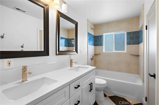 130 Lexington, Costa Mesa, CA 92626