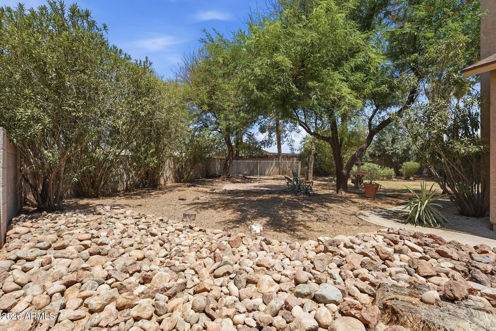 19050 N 30TH Place, Phoenix, AZ 85050 — photo 4