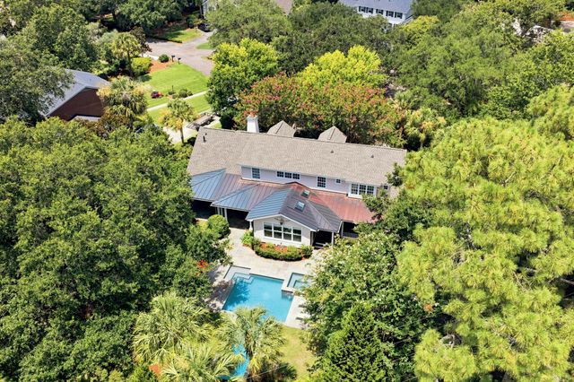 7 Cochran Court, Charleston, SC 29407