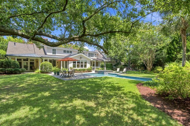 7 Cochran Court, Charleston, SC 29407