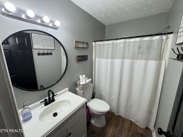 51 Rhododendron Circle, Crossville, TN 38555