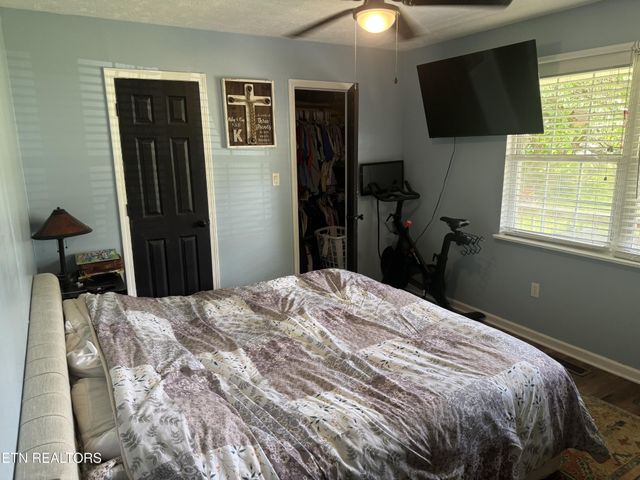 51 Rhododendron Circle, Crossville, TN 38555