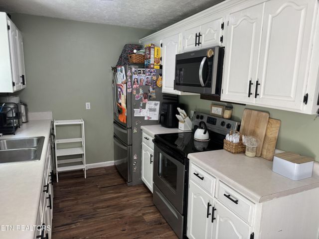 51 Rhododendron Circle, Crossville, TN 38555
