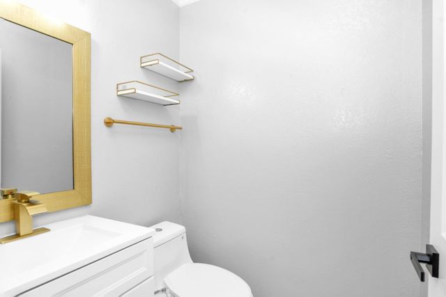 17106 Creekside Circle, Morgan Hill, CA 95037