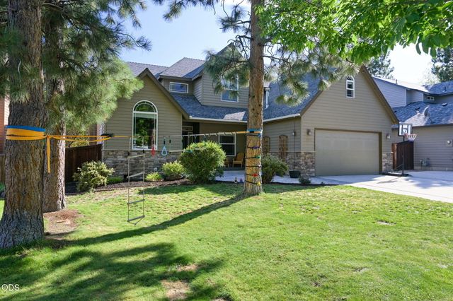 19976 Heron Loop, Bend, OR 97702