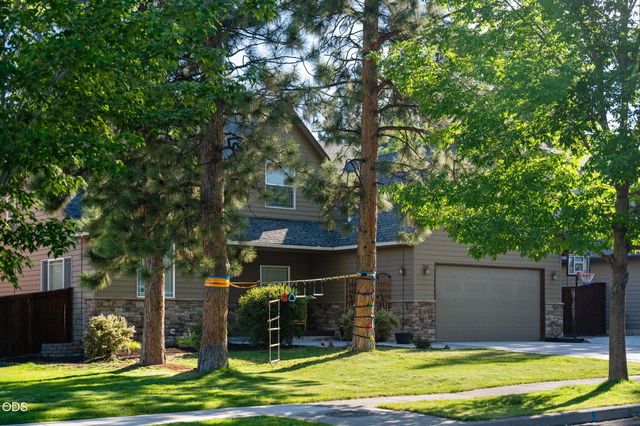 19976 Heron Loop, Bend, OR 97702
