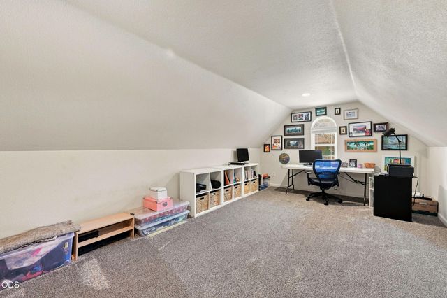 19976 Heron Loop, Bend, OR 97702