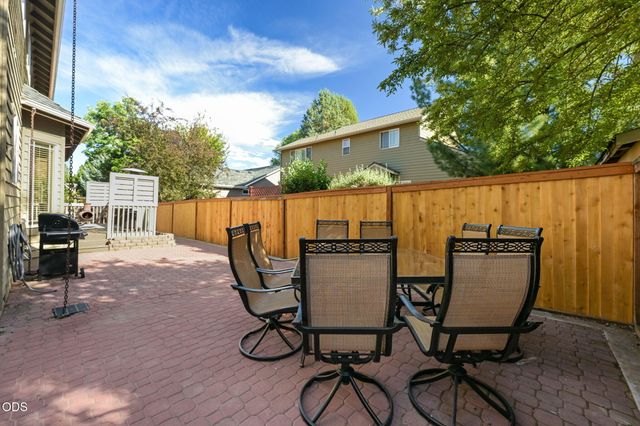 19976 Heron Loop, Bend, OR 97702