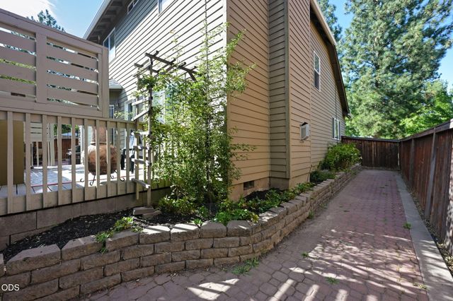 19976 Heron Loop, Bend, OR 97702