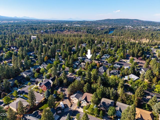 19976 Heron Loop, Bend, OR 97702