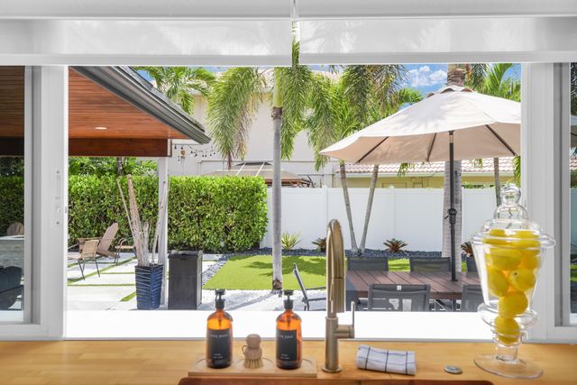 701 Appleby Street, Boca Raton, FL 33487