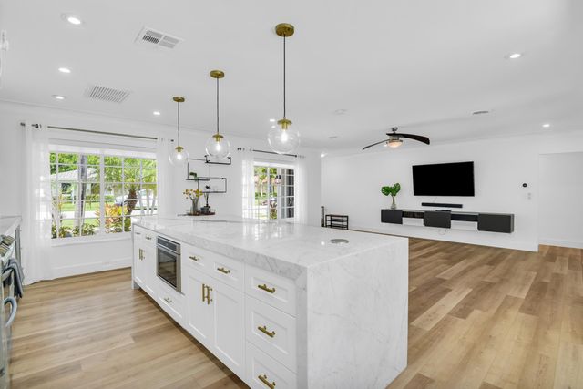 701 Appleby Street, Boca Raton, FL 33487