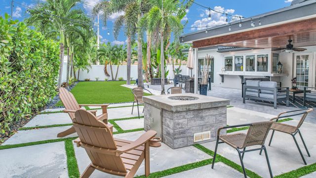 701 Appleby Street, Boca Raton, FL 33487