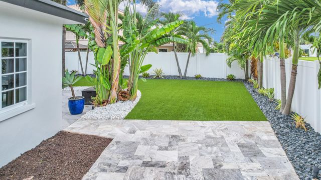701 Appleby Street, Boca Raton, FL 33487