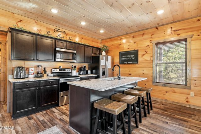 310 Paul Lafollette Way, Sevierville, TN 37876