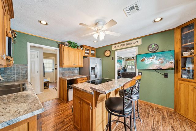 275 Cliff Heights, Disney, OK 74340