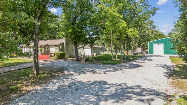 275 Cliff Heights, Disney, OK 74340
