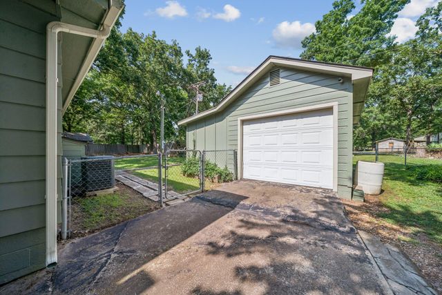 275 Cliff Heights, Disney, OK 74340