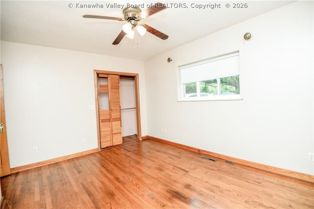 45 Pioneer Lane, Charleston, WV 25312