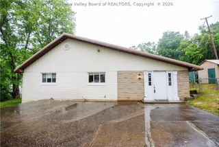 45 Pioneer Lane, Charleston, WV 25312