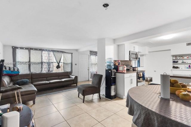 1150 SW 24th Ave, Fort Lauderdale, FL 33312